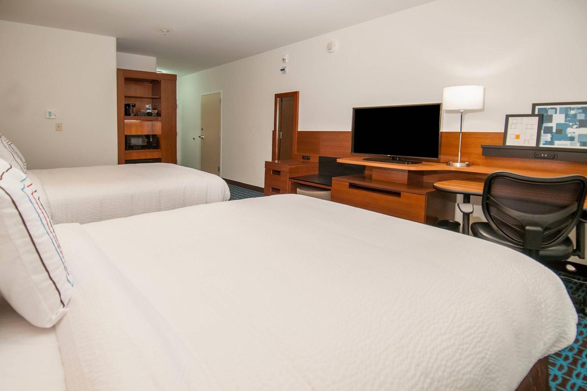 Fairfield Inn & Suites By Marriott לפלאס מראה חיצוני תמונה
