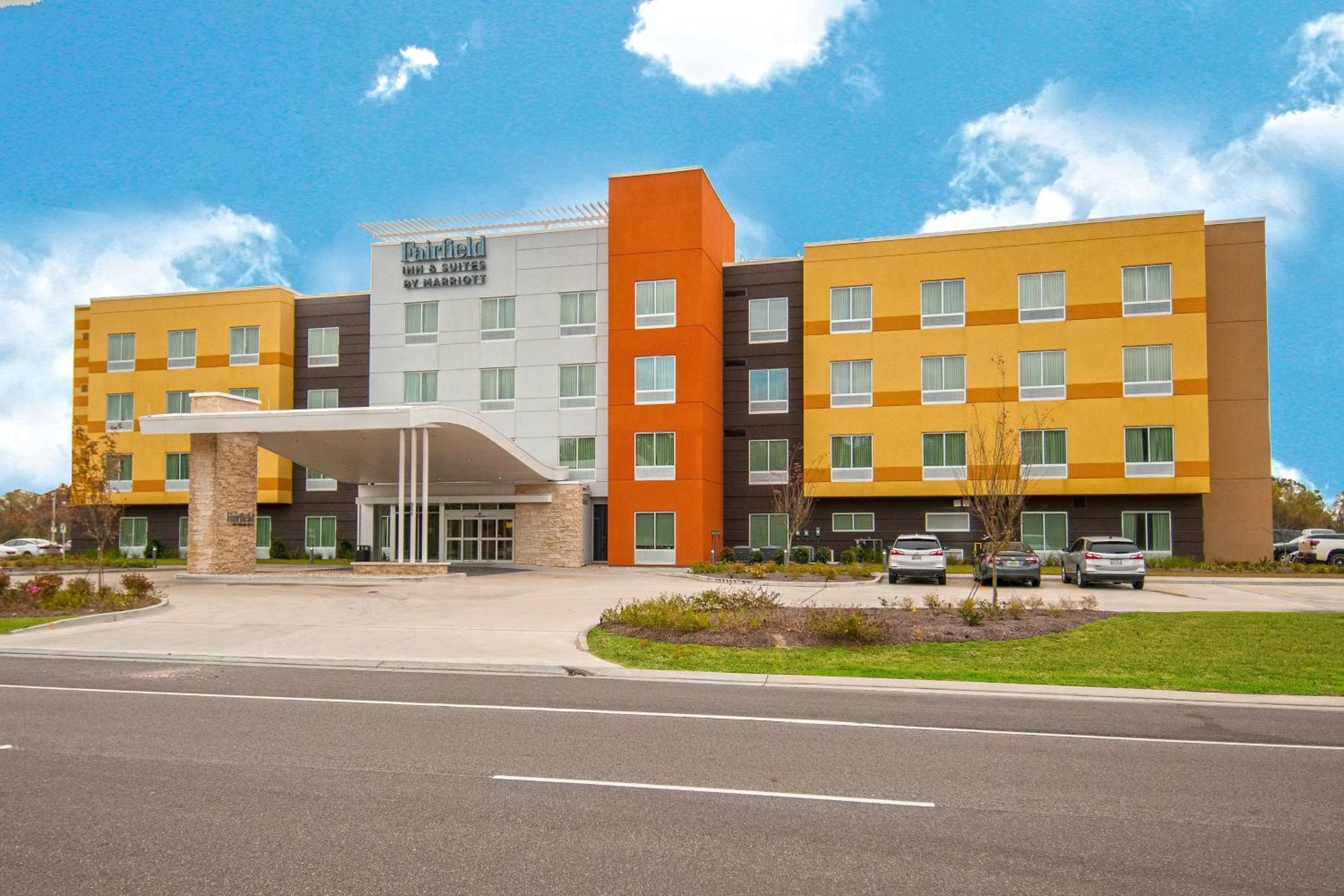 Fairfield Inn & Suites By Marriott לפלאס מראה חיצוני תמונה
