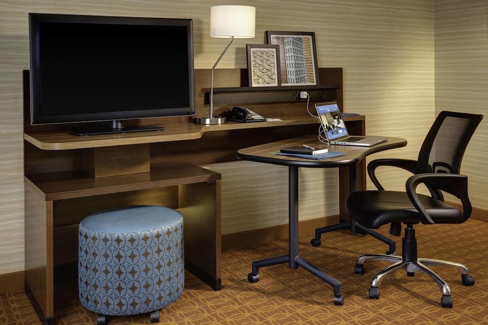 Fairfield Inn & Suites By Marriott לפלאס מראה חיצוני תמונה