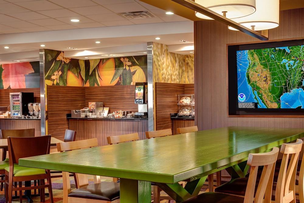 Fairfield Inn & Suites By Marriott לפלאס מראה חיצוני תמונה